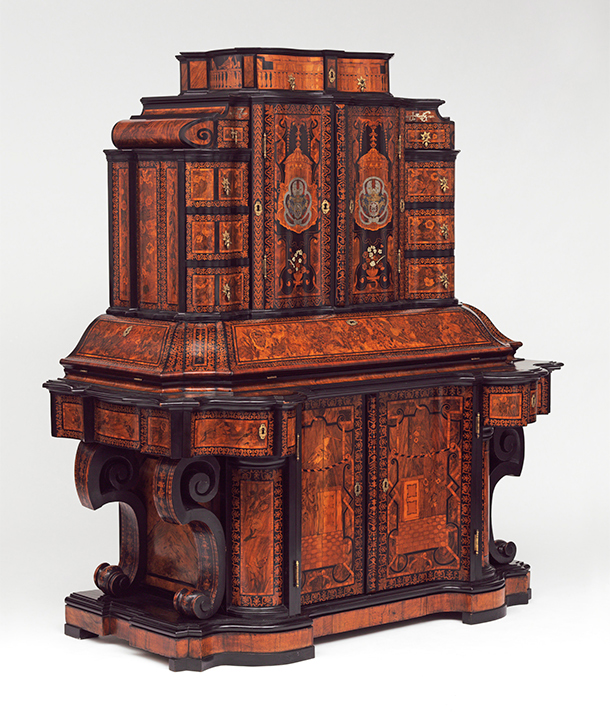 Writing cabinet in three-quarter view