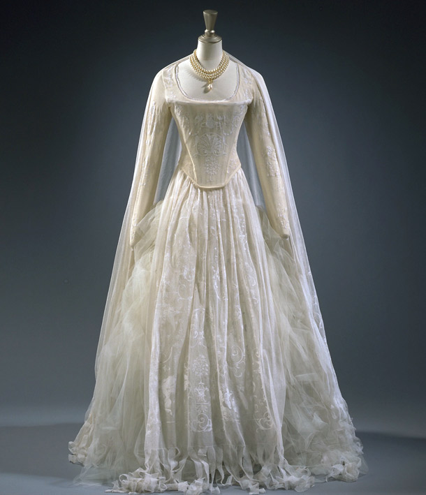 Ballgowns: About the Exhibition - Victoria and Albert Museum
