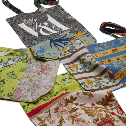 V&A The Fabric of India tote bag - assorted